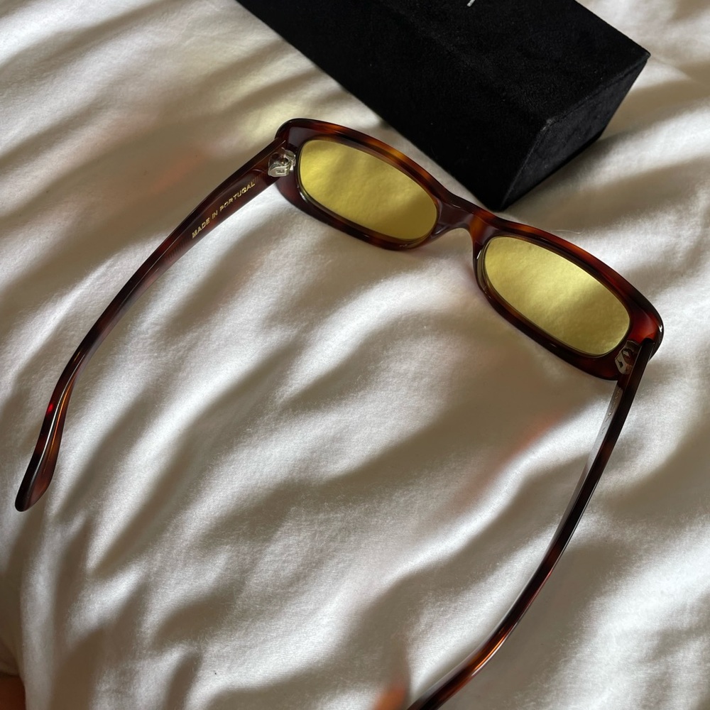 Rectangular Sunglasses With Turtle Pattern And Ye… - image 2